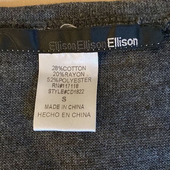 Ellison Cap Sleeve Woman’s Top with Sequin Embellished Shoulder. Size Small. - Picture 7 of 7